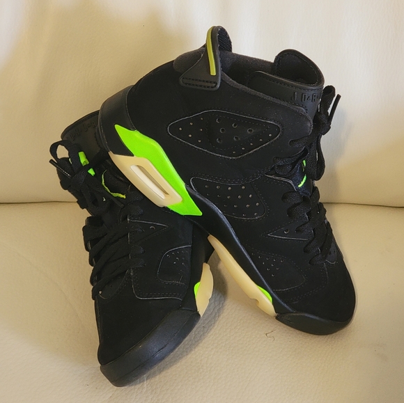 Jordan 6 Retro - Picture 5 of 7
